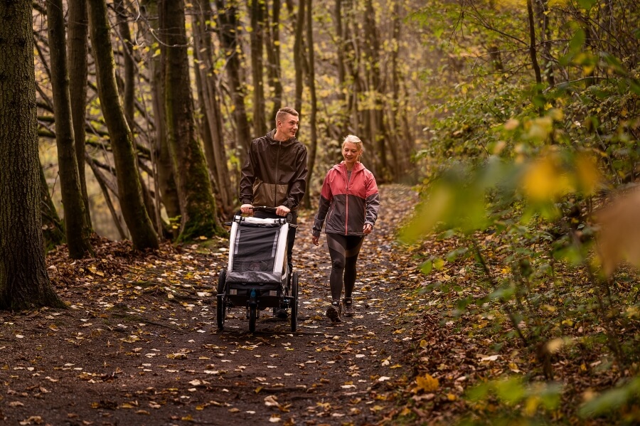 Familien-Herbsturlaub im Vogtland-Herbstspaziergang_Familie_Archiv TVV_Kenny Pool