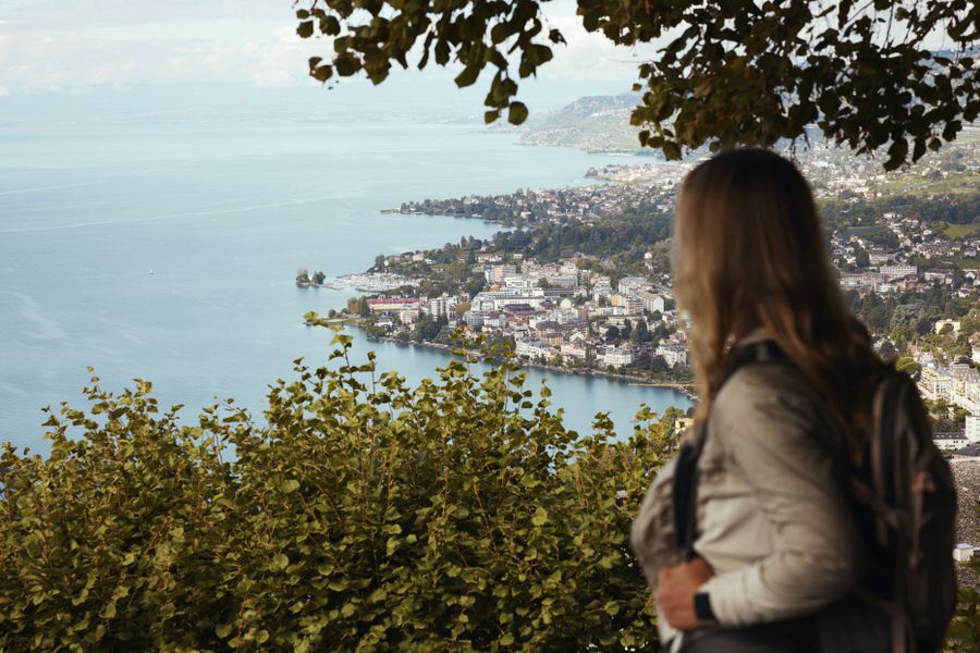 Guenstiger-Familienurlaub-in-der-Schweiz-Jugendherberge-Montreux-Shooting-Schweiz-Tourismus-Hannes_Heinzer