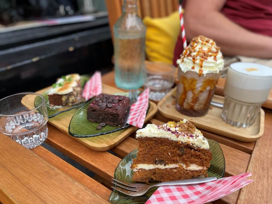 Niederlande-mit-Kindern-Delft-Cafe-Kek-Susanne-Hoffmeister